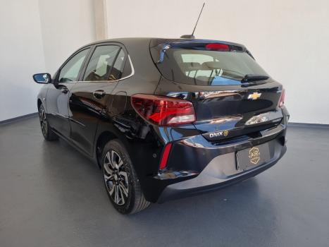 CHEVROLET Onix Hatch 1.0 12V 4P FLEX PREMIER TURBO AUTOMTICO, Foto 8