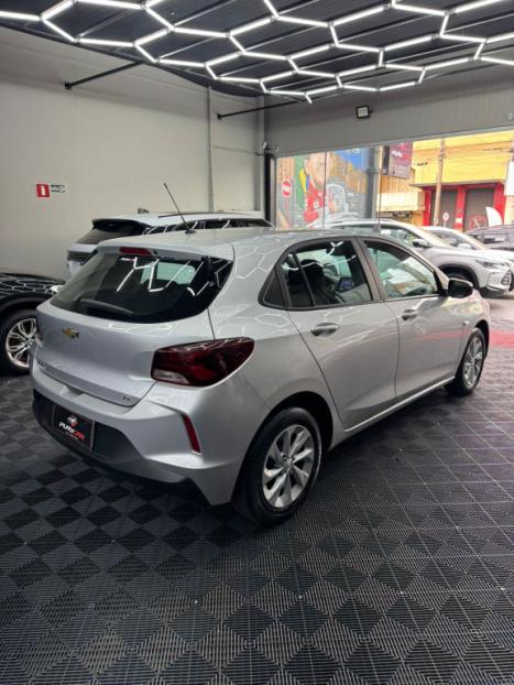 CHEVROLET Onix Hatch 1.0 4P FLEX LT2, Foto 4