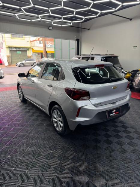 CHEVROLET Onix Hatch 1.0 4P FLEX LT2, Foto 6