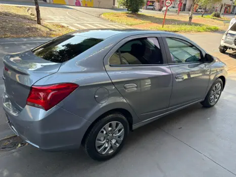 CHEVROLET Onix Sedan 1.0 4P FLEX JOY, Foto 4