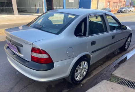 CHEVROLET Vectra Sedan 2.2 4P GLS, Foto 6