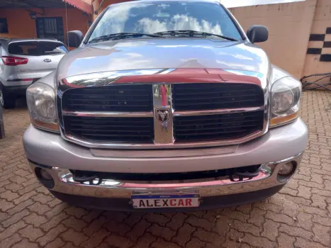 DODGE Ram 5.9 I6 24V 2500 SLT 4X4 CABINE SIMPLES HAVE DUTY TURBO DIESEL AUTOMTICO, Foto 5