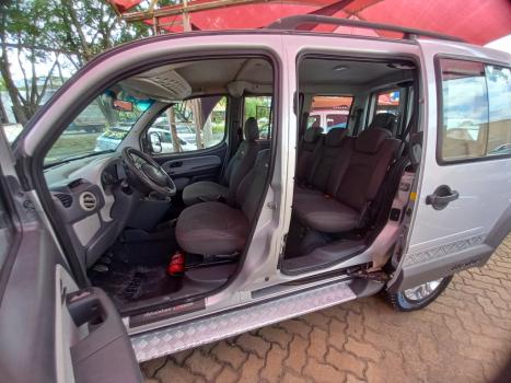 FIAT Doblo 1.8 16V 4P FLEX ADVENTURE 6 LUGARES, Foto 4