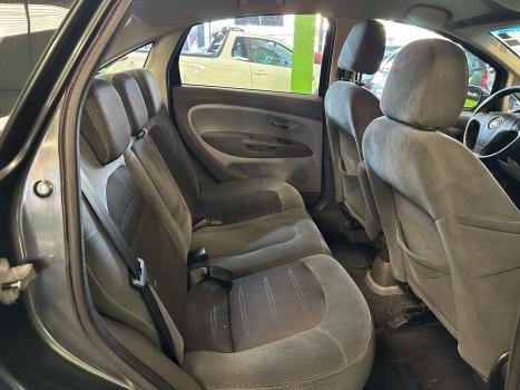 FIAT Linea 1.8 16V 4P FLEX ESSENCE, Foto 11