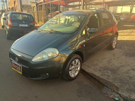 FIAT Punto 1.4 FLEX 4P, Foto 2