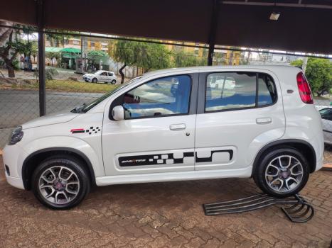 FIAT Uno 1.4 4P FLEX SPORTING, Foto 4