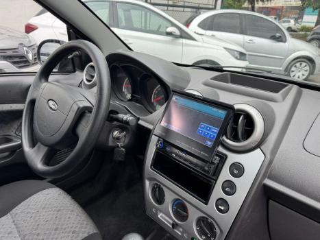 FORD Fiesta Hatch 1.6 4P FLEX, Foto 2