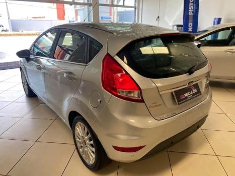 FORD Fiesta Hatch 1.6 16V 4P FLEX TITANIUM POWERSHIFT AUTOMTICO, Foto 20