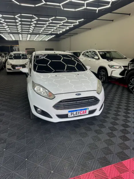 FORD Fiesta Hatch 1.6 16V 4P TITANIUM FLEX, Foto 2