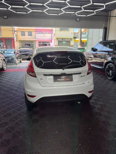 FORD Fiesta Hatch 1.6 16V 4P TITANIUM FLEX, Foto 5