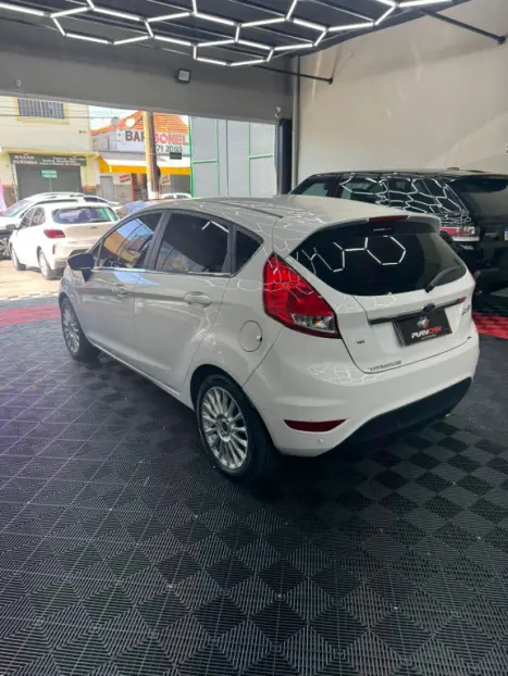 FORD Fiesta Hatch 1.6 16V 4P TITANIUM FLEX, Foto 6