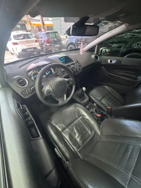 FORD Fiesta Hatch 1.6 16V 4P TITANIUM FLEX, Foto 9