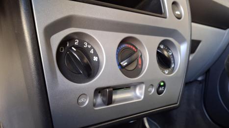FORD Fiesta Hatch 1.0 4P FLEX, Foto 8