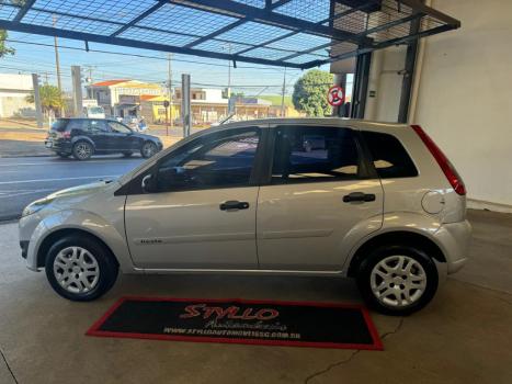 FORD Fiesta Hatch 1.6 4P FLEX, Foto 2