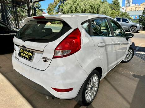 FORD Fiesta Hatch 1.6 16V 4P FLEX TITANIUM POWERSHIFT AUTOMTICO, Foto 4