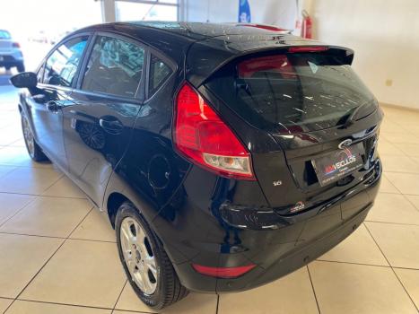 FORD Fiesta Hatch 1.6, Foto 2