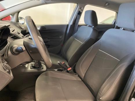 FORD Fiesta Hatch 1.6, Foto 5