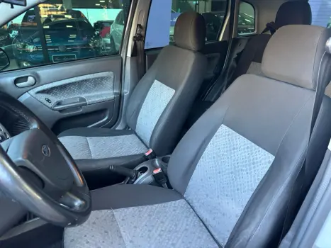 FORD Fiesta Hatch 1.6 CLASS, Foto 8