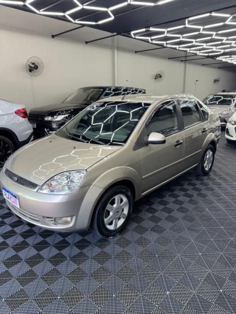 FORD Fiesta Sedan 1.6 4P FLEX, Foto 1