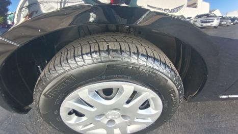 FORD Fiesta Sedan 1.6 4P ROCAM FLEX, Foto 8
