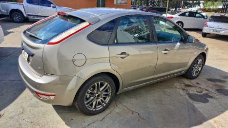 FORD Focus Hatch 2.0 16V 4P GHIA AUTOMTICO, Foto 4