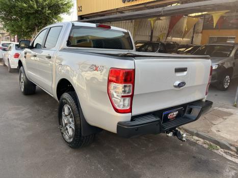 FORD Ranger 2.2 16V XLS DIESEL 4X4 CABINE DUPLA AUTOMTICO, Foto 9