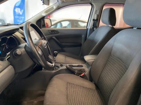 FORD Ranger 2.2 16V 4X4 XL DIESEL CABINE DUPLA, Foto 4