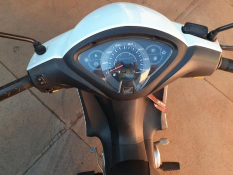 HONDA Biz 125 EX, Foto 6