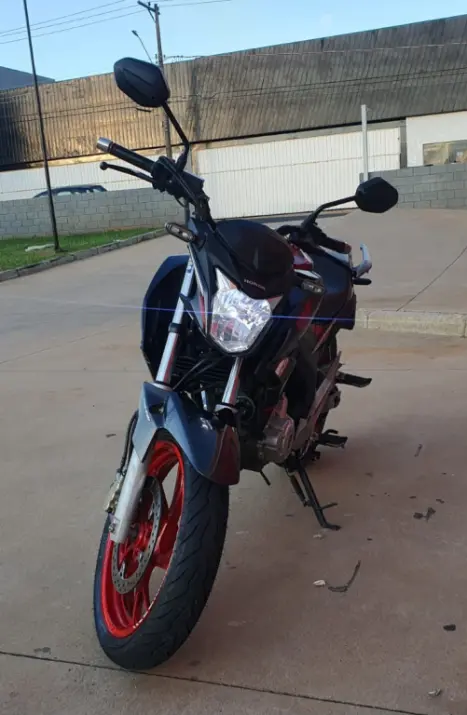 HONDA CB 250 F Twister FLEXONE, Foto 1
