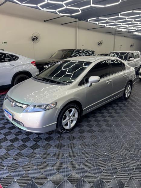 HONDA Civic 1.8 16V 4P FLEX LXS AUTOMTICO, Foto 1