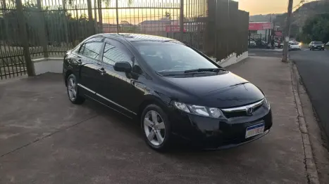 HONDA Civic 1.8 16V 4P FLEX LXS AUTOMTICO, Foto 1