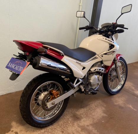 HONDA NX Falcon 400, Foto 6