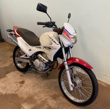 HONDA NX Falcon 400, Foto 1