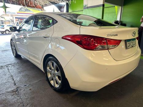 HYUNDAI Elantra 1.8 16V 4P, Foto 4