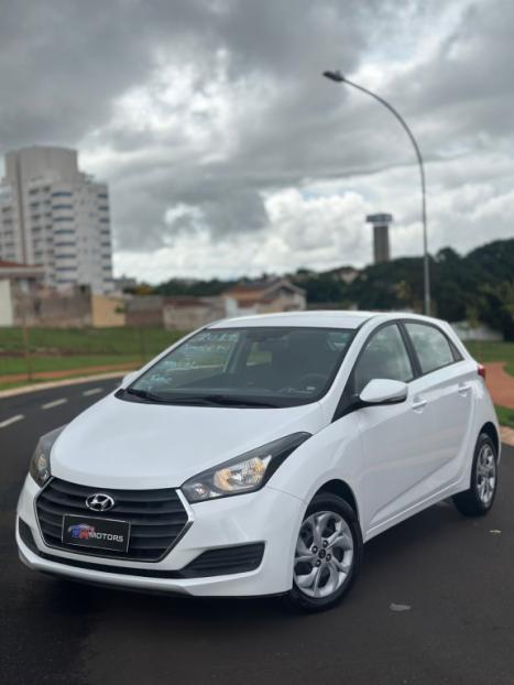 HYUNDAI HB 20 Hatch 1.0 12V 4P FLEX COMFORT PLUS TURBO, Foto 2