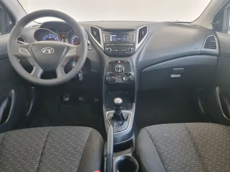 HYUNDAI HB 20 Hatch 1.0 12V 4P FLEX UNIQUE, Foto 2