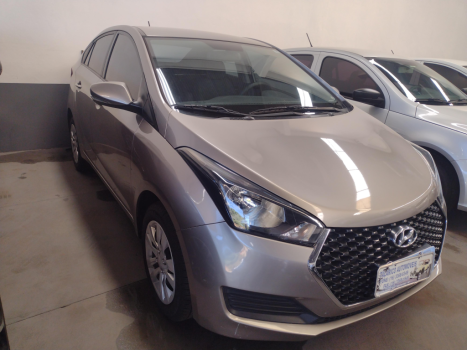 HYUNDAI HB 20 Sedan 1.6 16V 4P FLEX COMFORT PLUS AUTOMTICO, Foto 2