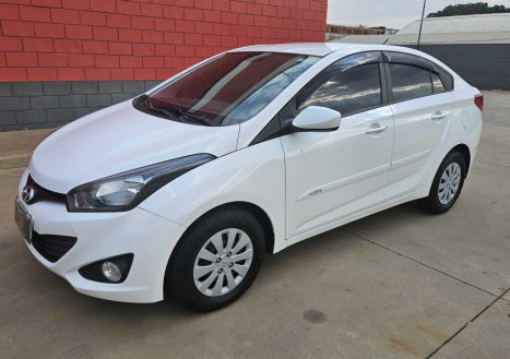 HYUNDAI HB 20 Sedan 1.6 16V 4P FLEX COMFORT PLUS, Foto 4