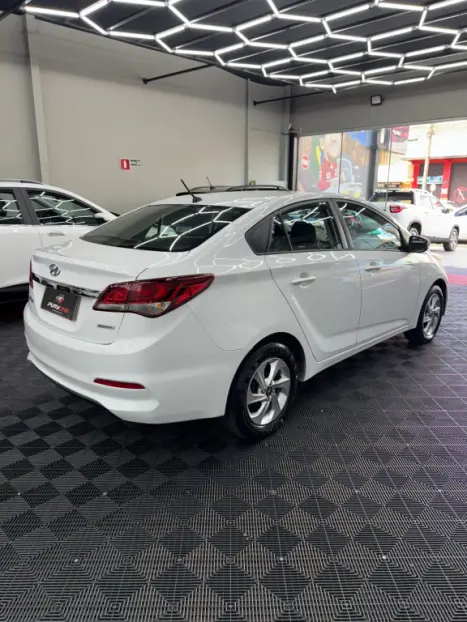 HYUNDAI HB 20 Sedan 1.6 16V 4P FLEX COMFORT PLUS AUTOMTICO, Foto 4