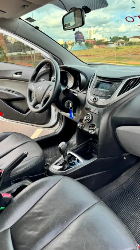 HYUNDAI HB 20 Sedan 1.6 16V 4P FLEX COMFORT AUTOMTICO, Foto 14