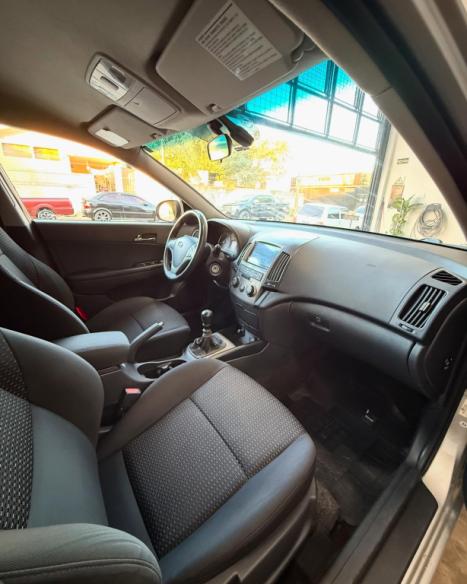 HYUNDAI I30 2.0 16V 4P, Foto 2