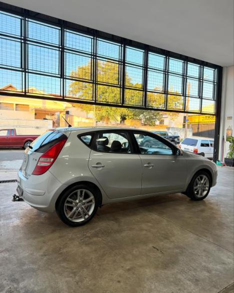 HYUNDAI I30 2.0 16V 4P, Foto 5