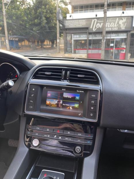 JAGUAR F-Pace 2.0 16V 4P PRESTIGE AWD TURBO DIESEL AUTOMTICO, Foto 18