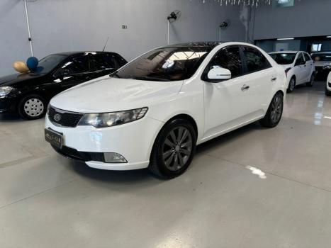 KIA Cerato Sedan 1.6 16V 4P SX3 AUTOMTICO, Foto 1