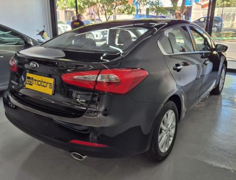 KIA Cerato Sedan 1.6 16V 4P SX3 AUTOMTICO, Foto 4