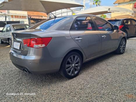 KIA Cerato Sedan 1.6 16V 4P SX3 AUTOMTICO, Foto 4