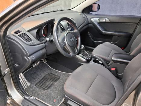 KIA Cerato Sedan 1.6 16V 4P SX3 AUTOMTICO, Foto 8