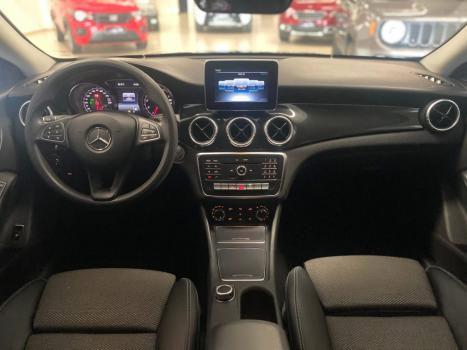 MERCEDES-BENZ CLA 180 1.6 16V 4P CGI TURBO 7G-TRONIC DCT AUTOMTICO, Foto 14