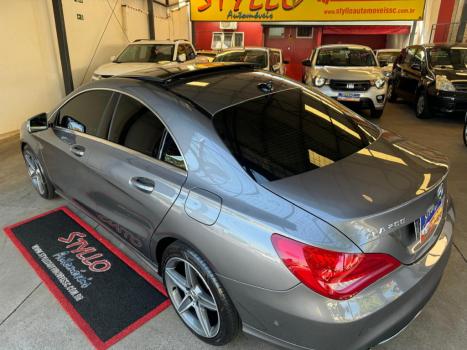 MERCEDES-BENZ CLA 200 1.6 4P FIRST EDITION TURBO AUTOMATIZADO, Foto 9