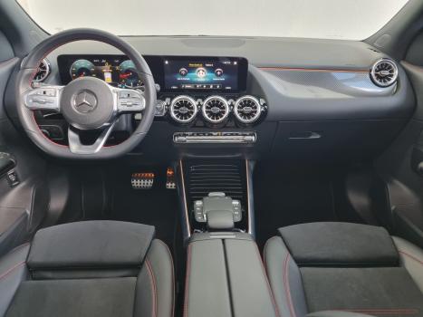 MERCEDES-BENZ GLA 200 1.3 16V 4P GCI AMG LINE 7G-DCT AUTOMTICO, Foto 2